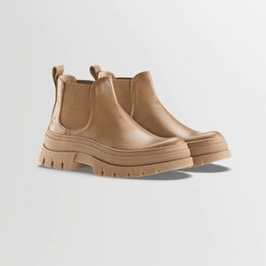 Koio Verona Boot in Honey, Size 9